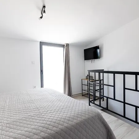 Pagani - Luxury Maisonette B3 Apartman *