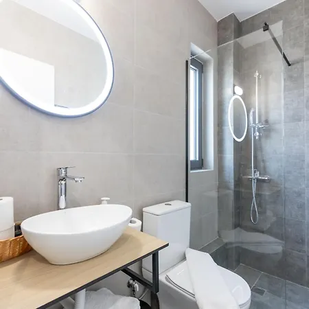 Pagani - Luxury Maisonette B3 *