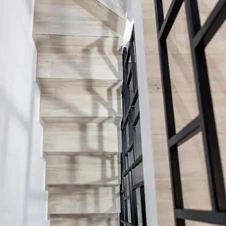 Pagani - Luxury Maisonette B3