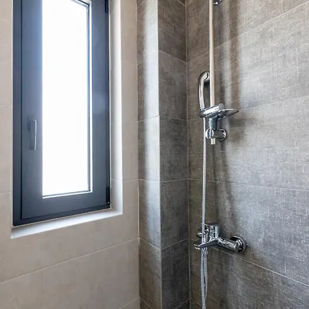 Pagani - Luxury Maisonette B3 Apartman *