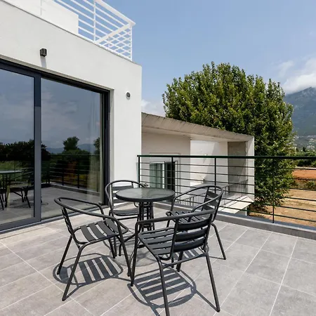 Pagani - Luxury Maisonette B3 Apartman