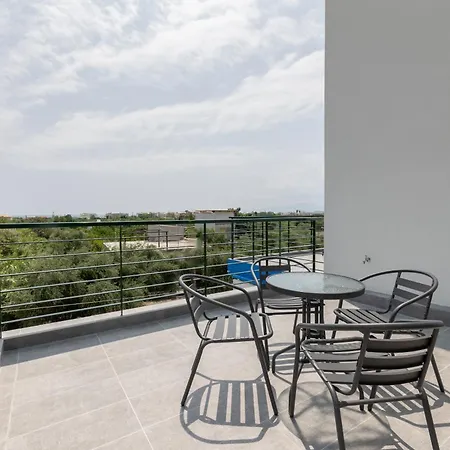 Pagani - Luxury Maisonette B3 *