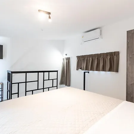 Pagani - Luxury Maisonette B3 * Kalamáta