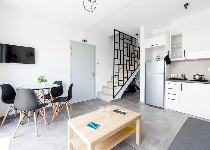 Pagani - Luxury Maisonette B3 Каламата