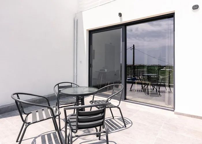 Pagani - Luxury Maisonette B3 *